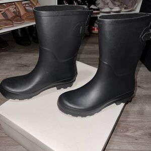 a new day rain boots.